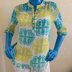 Banana Republic blouse. Like new, wore it twice